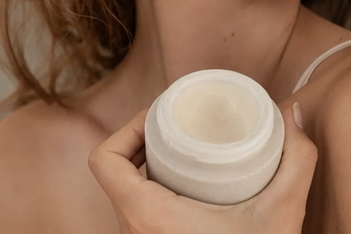Redaktionelle Detailaufnahme zur Orientierung bei Bronzer für empfindliche Haut