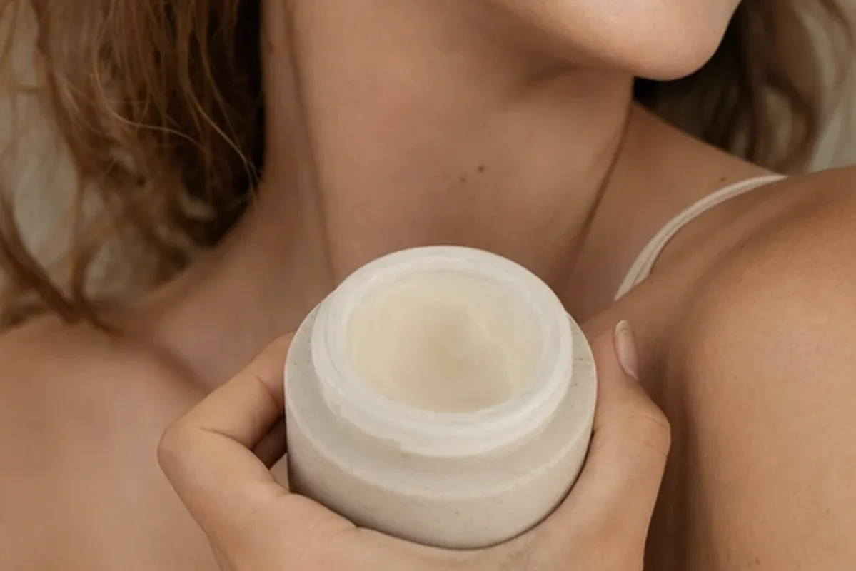 Hochwertige Beauty-Inszenierung zu Auswahlkriterien für Foundation für empfindliche Haut
