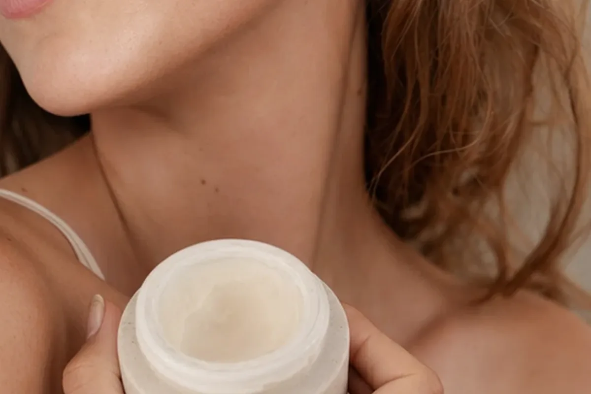Hochwertige Beauty-Inszenierung zu Auswahlkriterien für Bartöl für einen dichten Bart