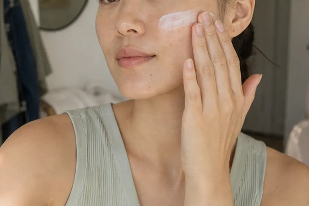 Authentischer Wohlfühlmoment passend zum Beauty-Thema Pediküre-Gerät bei wenig Zeit
