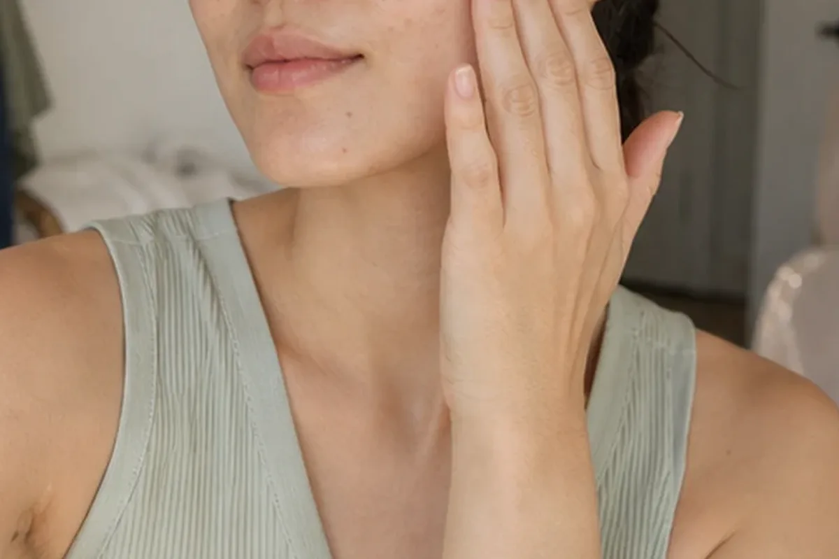 Authentische Beauty-Routine passend zum Thema Gesichtssauna bei wenig Zeit