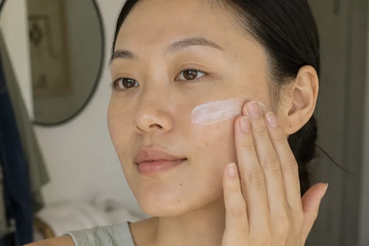 Authentische Beauty-Routine passend zum Thema Gesichtsreinigung für empfindliche Haut
